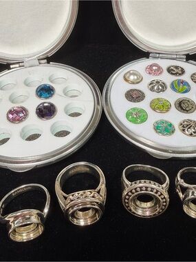 Set of 4 Kameleon Interchangeable Silver Rings with 17 Jewel Pops